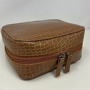 TRISH MCEVOY Small Croc Embossed Makeup Planner Case